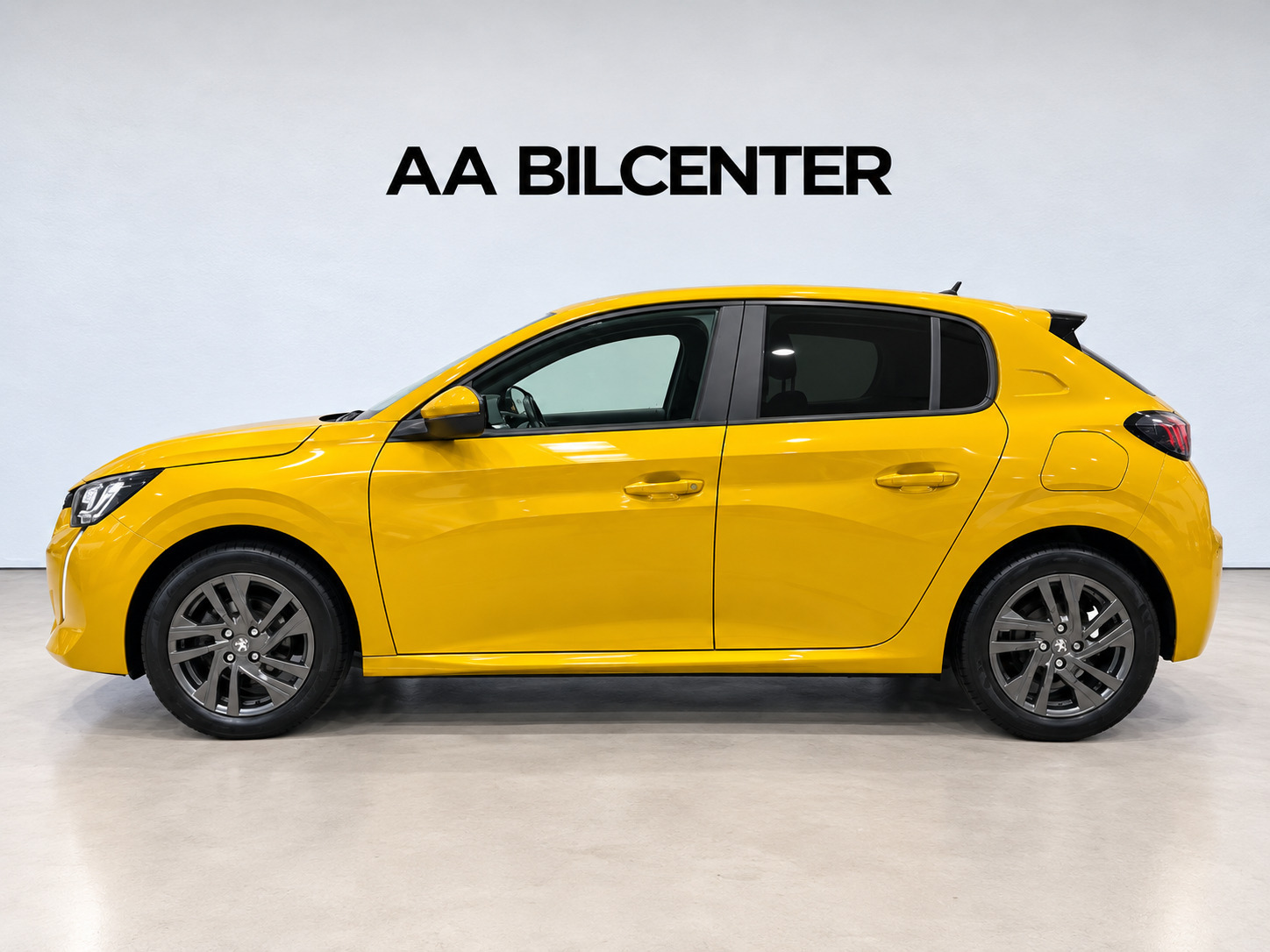 Gul Peugeot 208 fra 2021