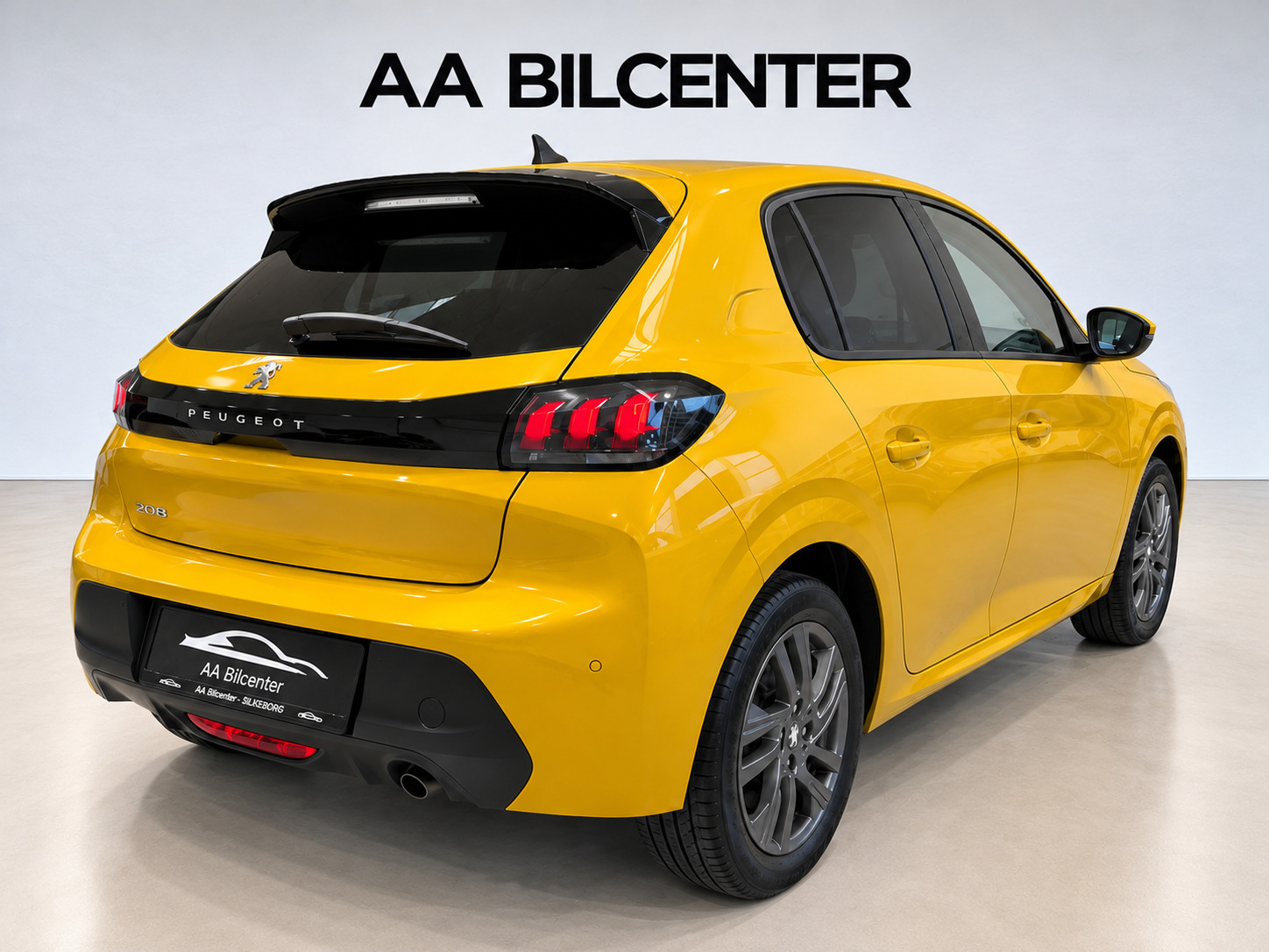 Gul Peugeot 208 fra 2021