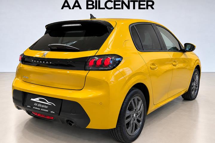 Gul Peugeot 208 fra 2021
