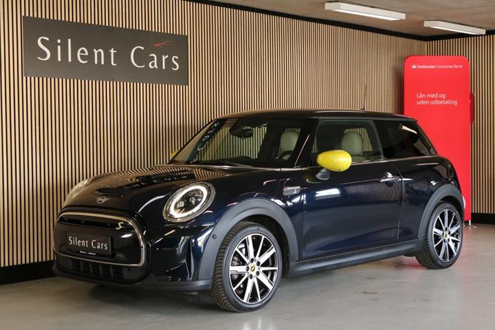 Sort Mini Cooper SE fra 2022