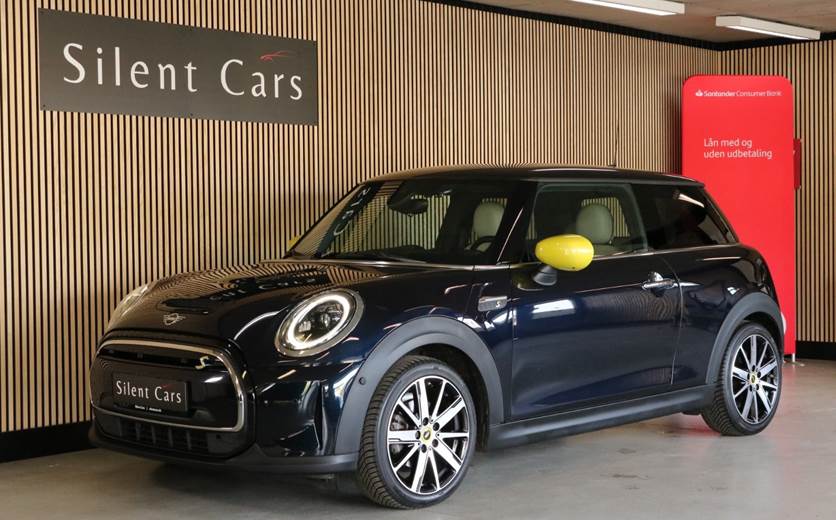 Mini Cooper SE Electric Trim