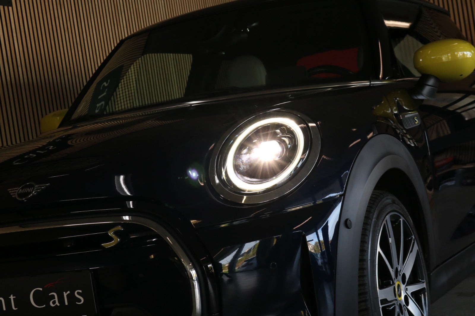 Sort Mini Cooper SE fra 2022