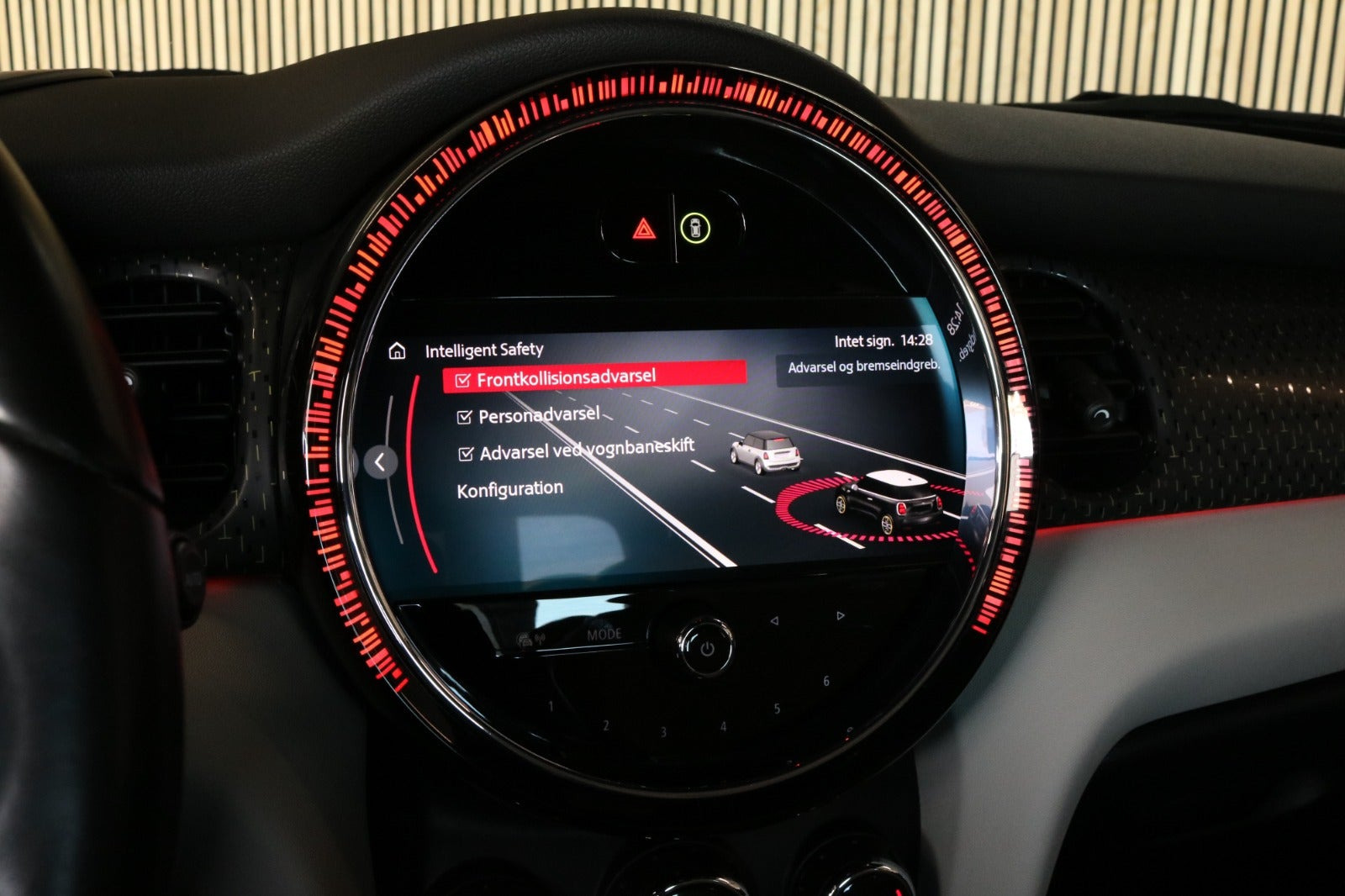 Sort Mini Cooper SE fra 2022