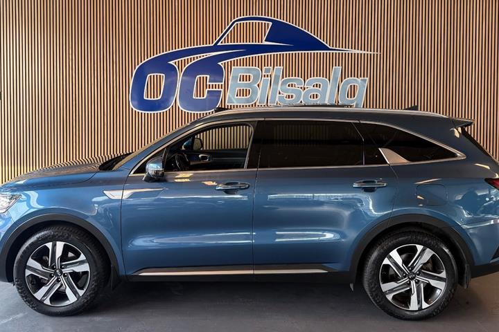Blå Kia Sorento fra 2021
