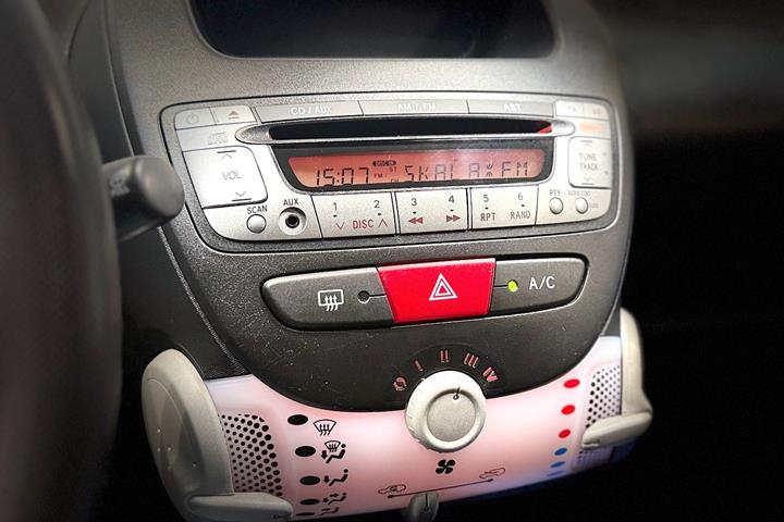 Blå Toyota Aygo fra 2013