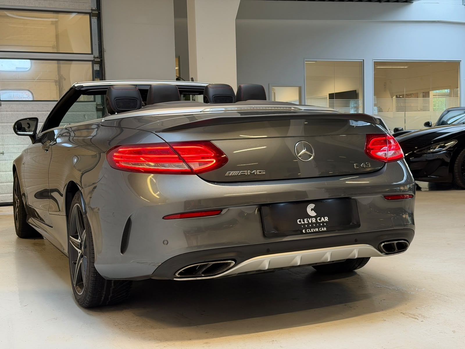 Sølv Mercedes C43 fra 2018