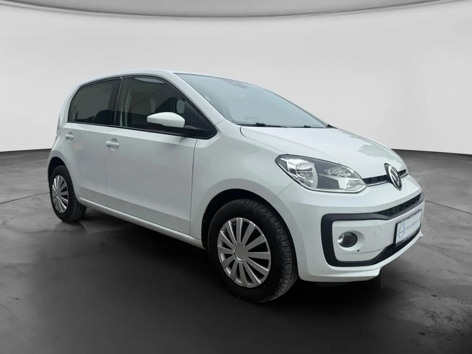 Hvid VW UP! fra 2022