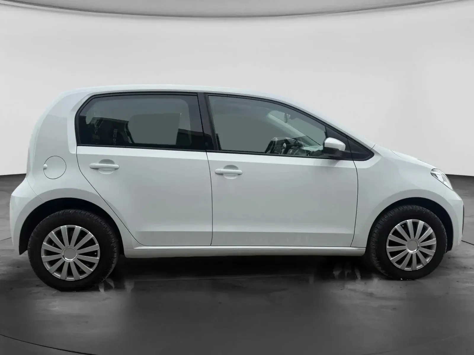 Hvid VW UP! fra 2022
