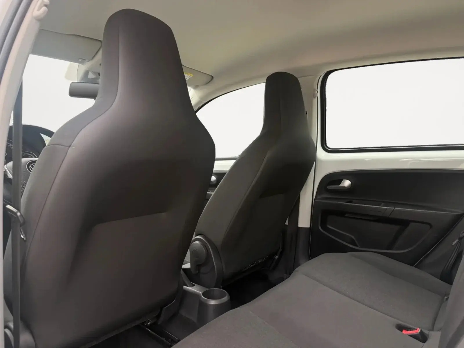Hvid VW UP! fra 2022