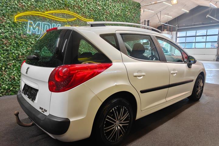undefined Peugeot 207 fra 2010