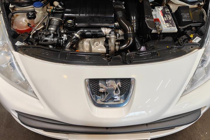 undefined Peugeot 207 fra 2010