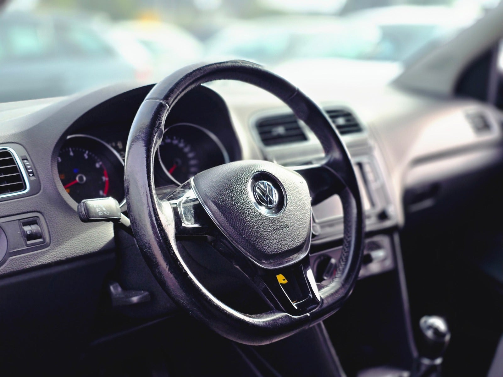 Sort VW Polo fra 2016