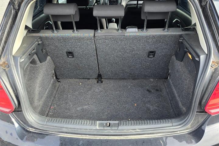 Sort VW Polo fra 2016