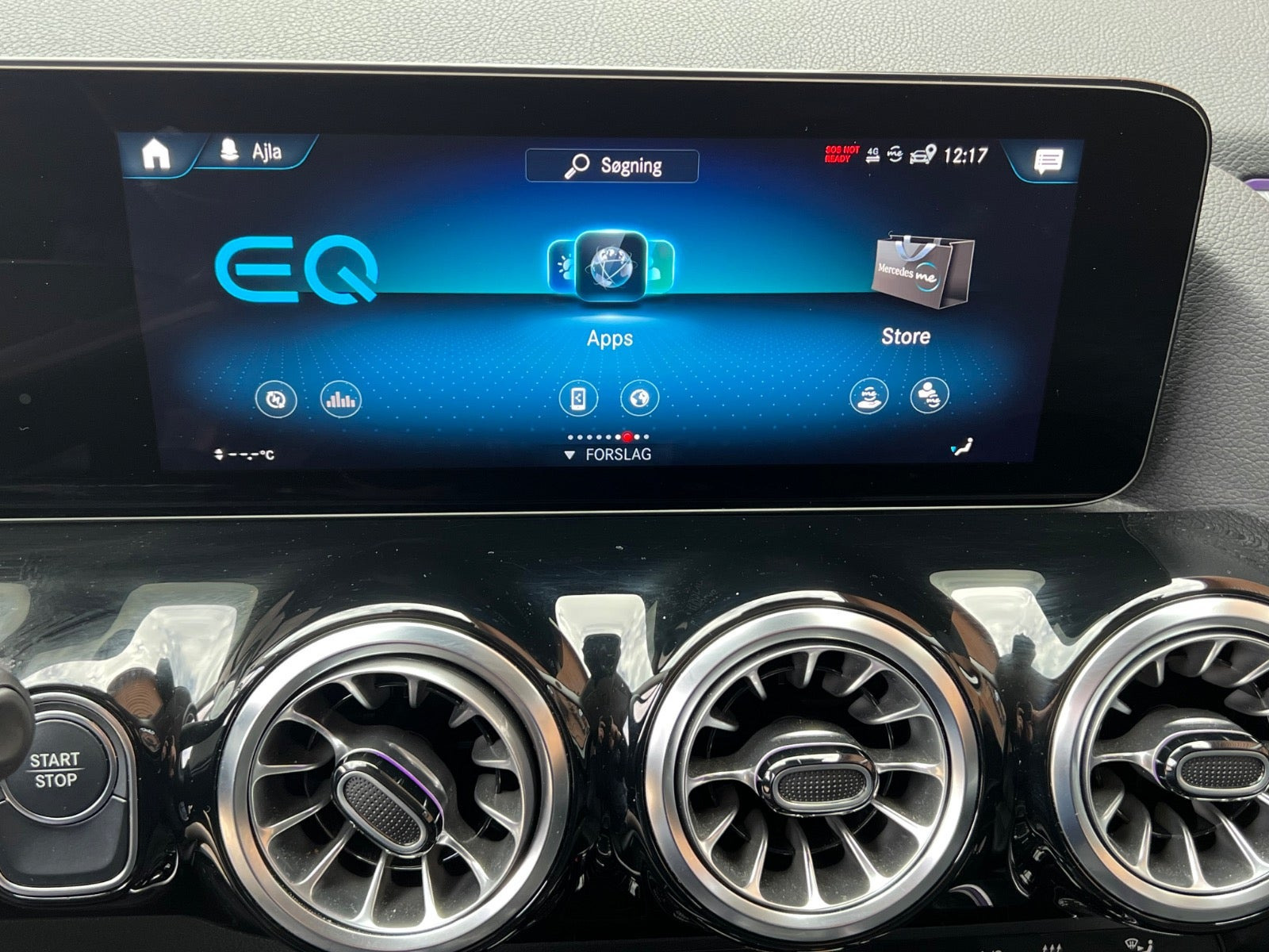 Hvid Mercedes EQA250 fra 2023