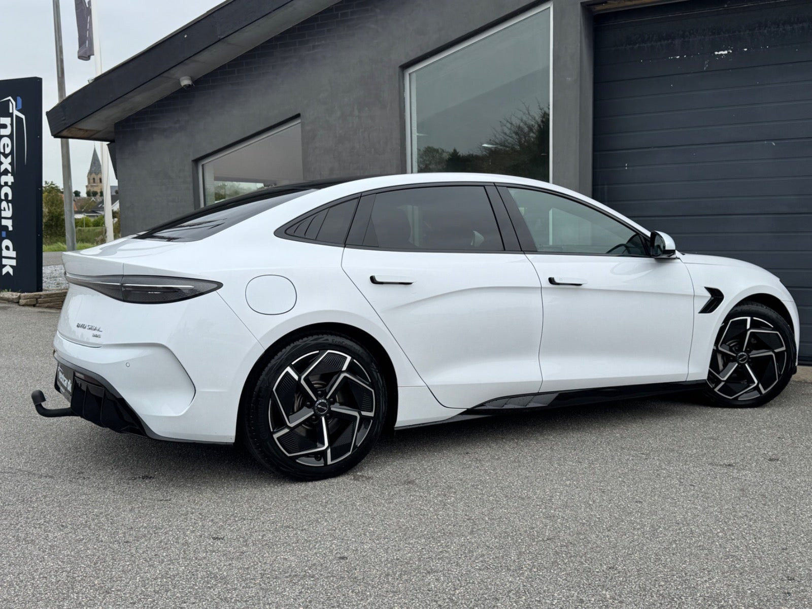 Hvid BYD Seal fra 2024