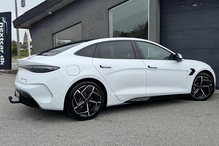Hvid BYD Seal fra 2024