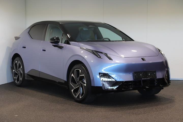 Blå Lynk & Co 02 fra 2025
