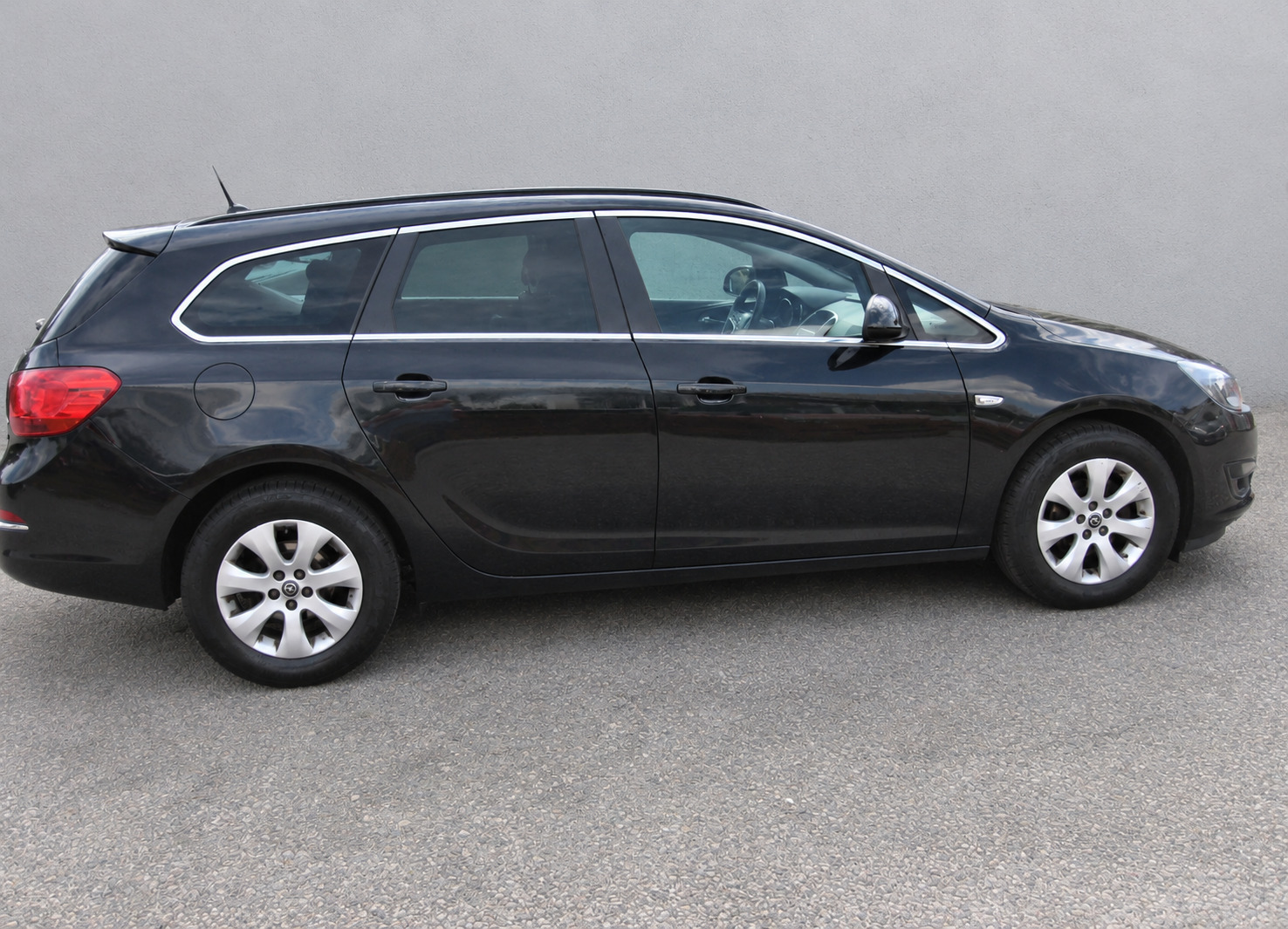 Opel Astra 1,4 T 140 Enjoy Sports Tourer