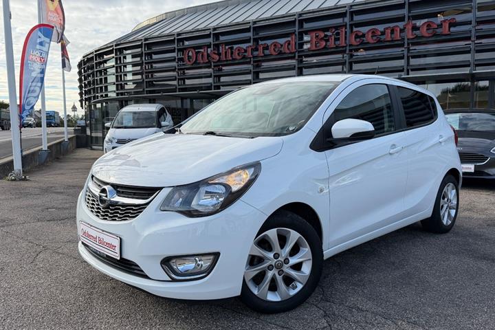 Hvid Opel Karl fra 2016 set udefra