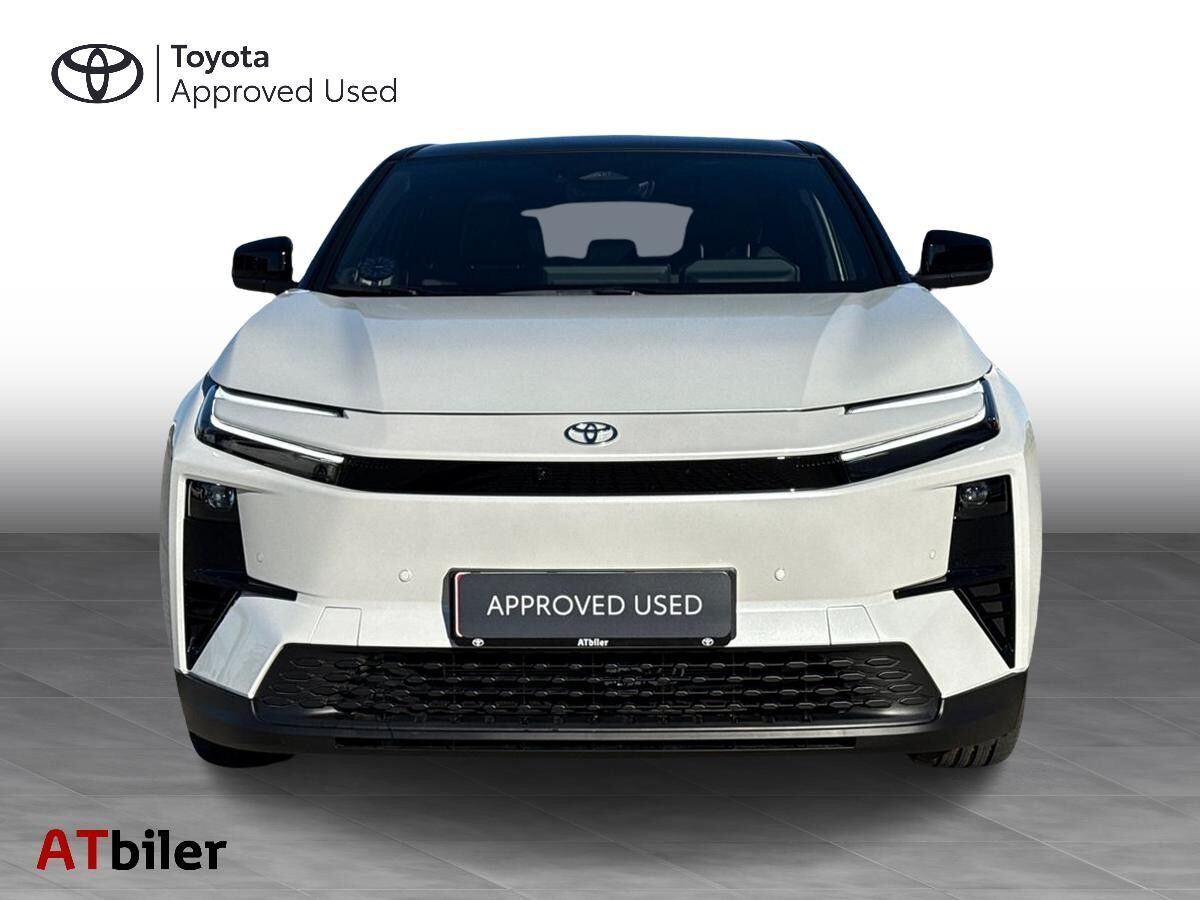Hvid Toyota C-HR+ fra 2026