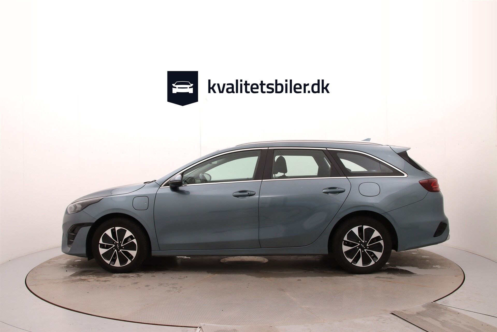 Grå Kia Ceed fra 2023