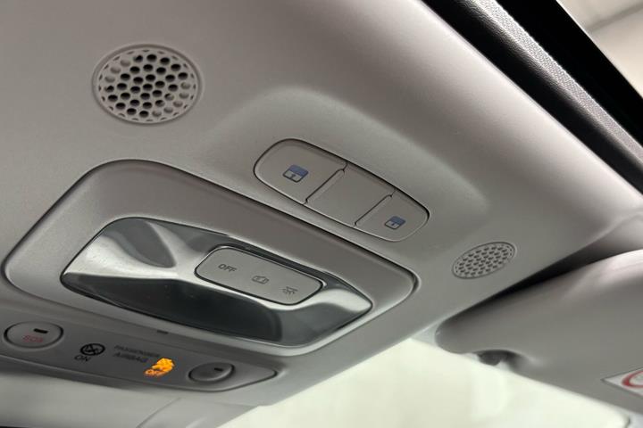 Hvid Fiat 500e fra 2023