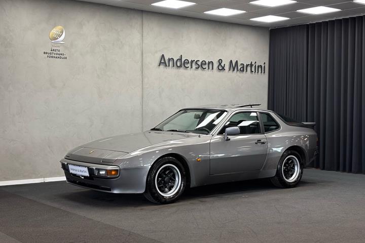 undefined Porsche 944 fra 1985