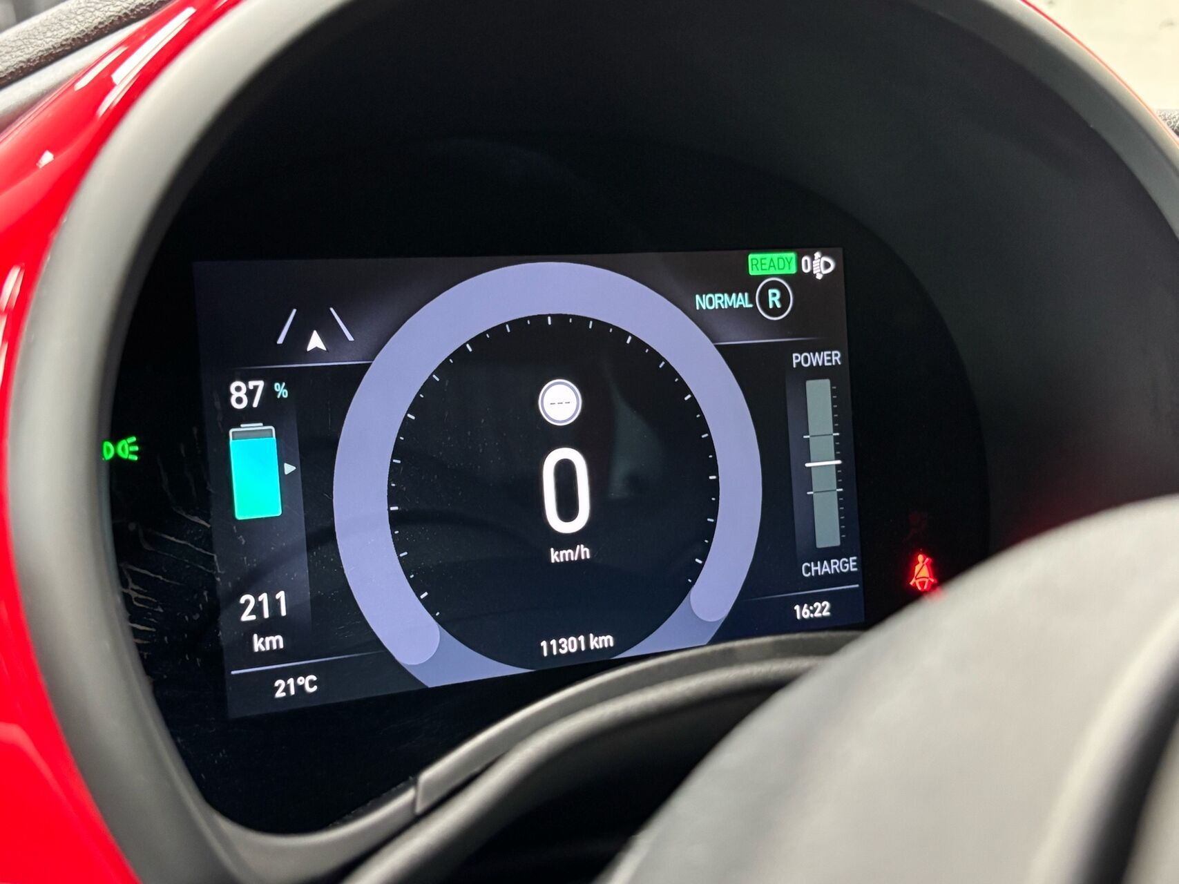 Rød Fiat 500e fra 2023