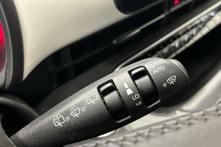 Hvid Fiat 500e fra 2023