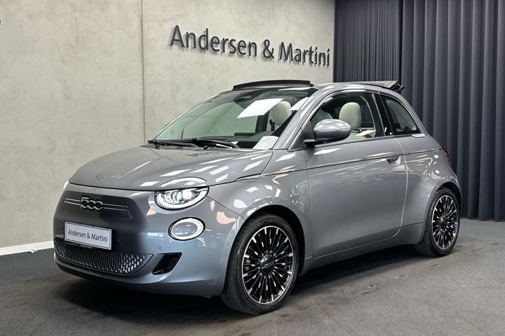 Grå Fiat 500e fra 2021
