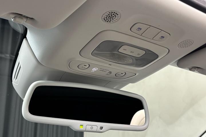 Grå Fiat 500e fra 2021