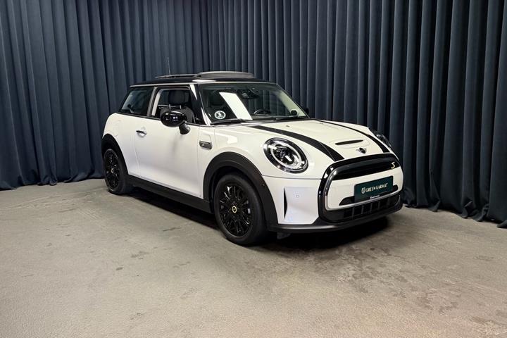 Hvid Mini Cooper fra 2023