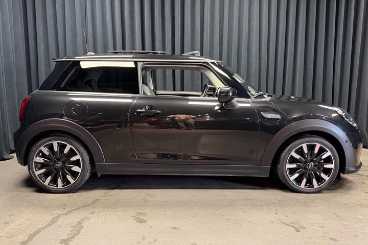 Sort Mini Cooper fra 2023