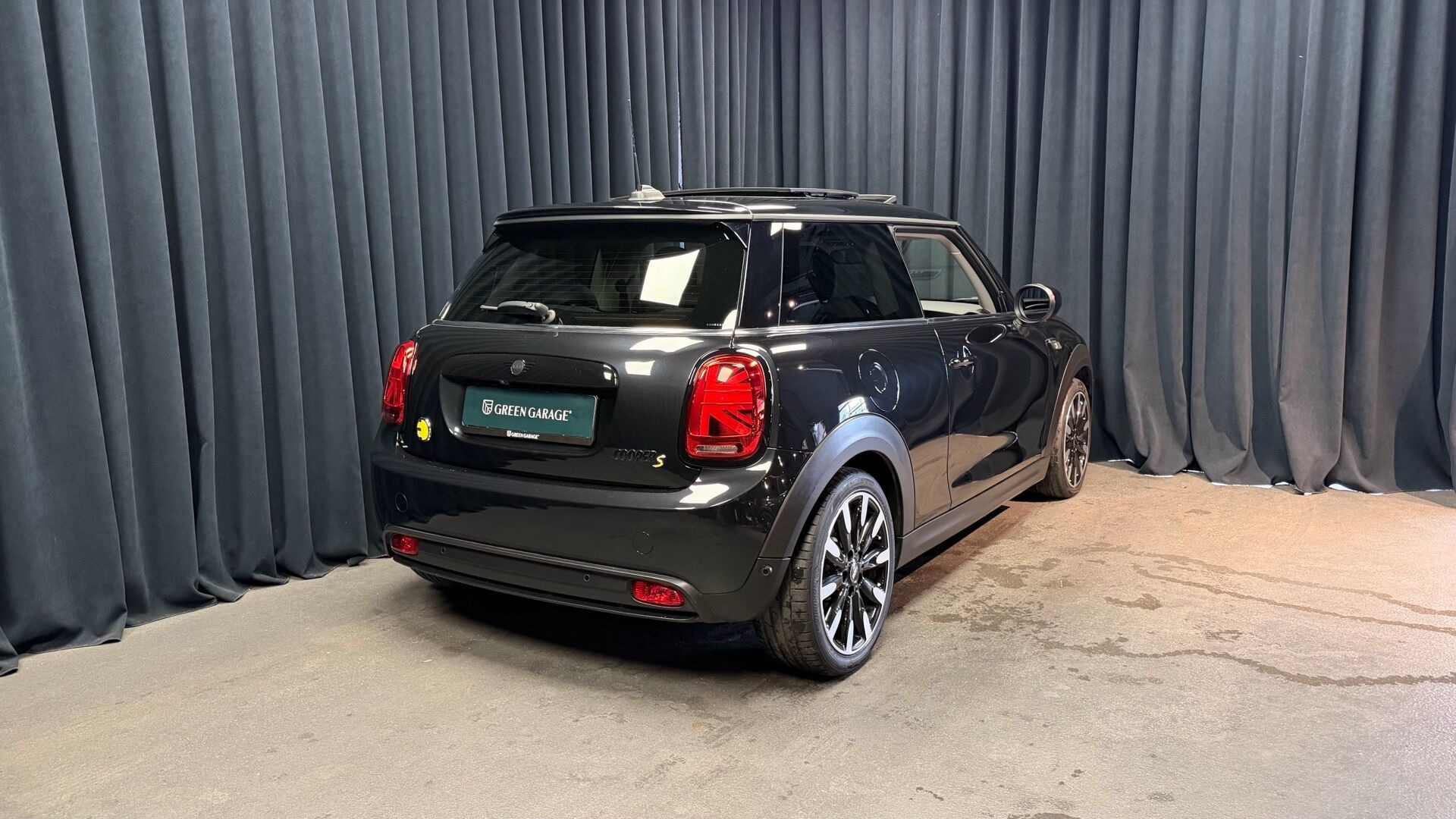 Sort Mini Cooper fra 2023