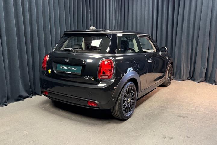 Sort Mini Cooper fra 2023