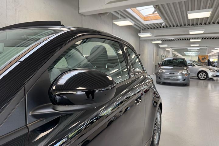 Sort Fiat 500e fra 2023