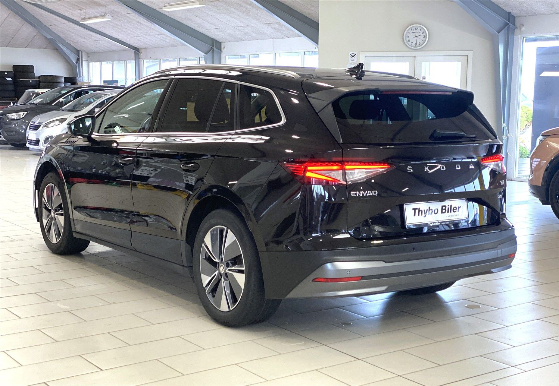 Sort Skoda Enyaq fra 2023