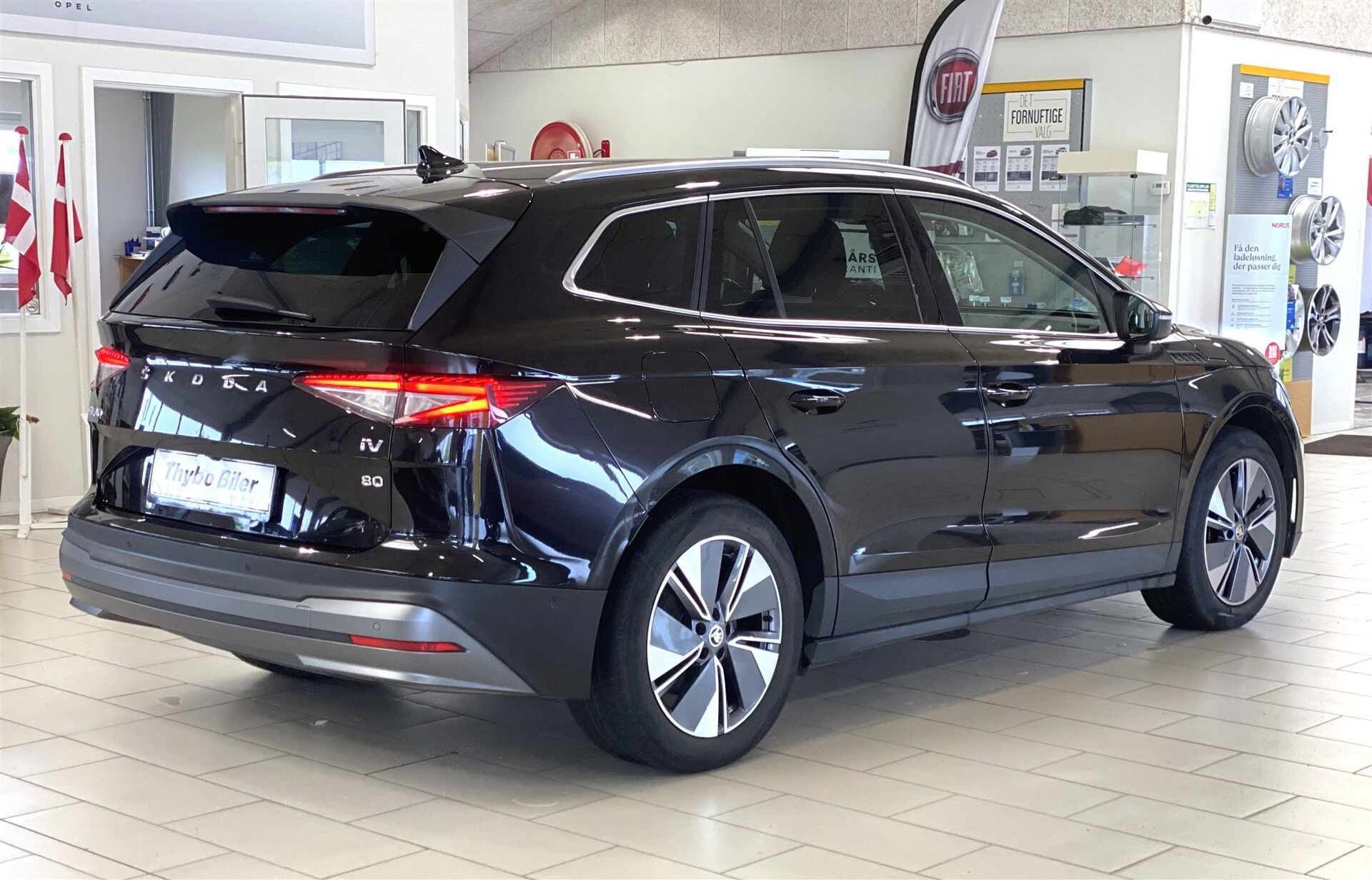 Sort Skoda Enyaq fra 2023