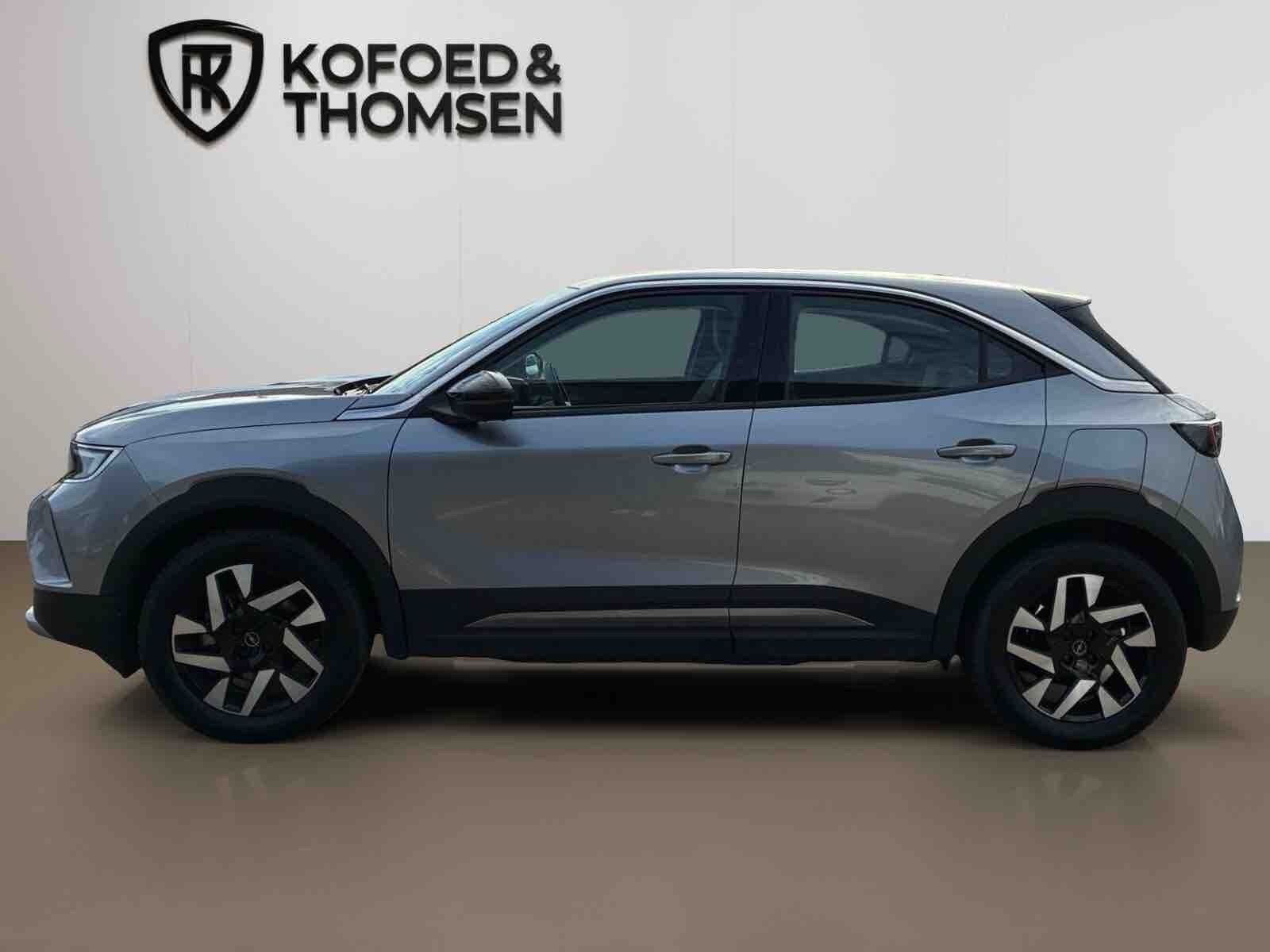 Grå Opel Mokka-e fra 2024