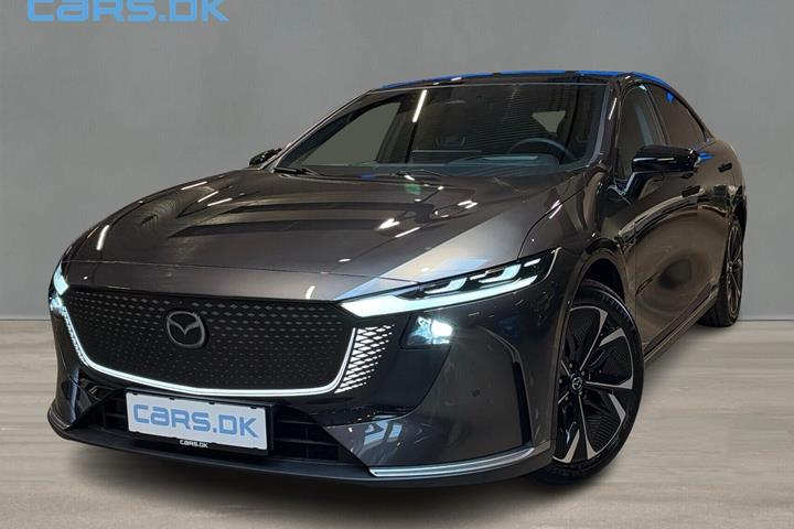 Grå Mazda 6e fra 2026 set udefra