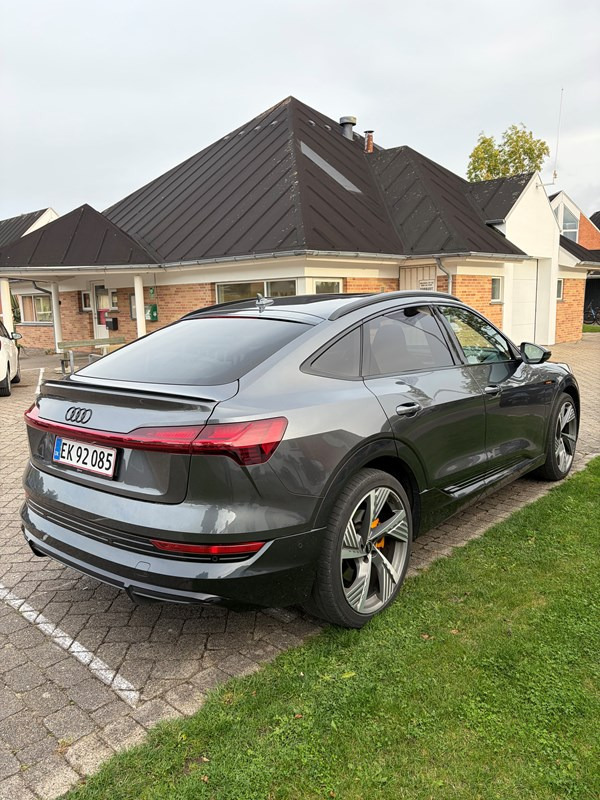 undefined Audi e-tron fra 2022