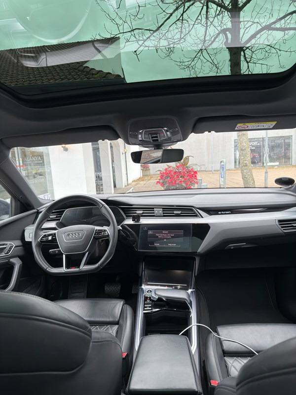 undefined Audi e-tron fra 2022