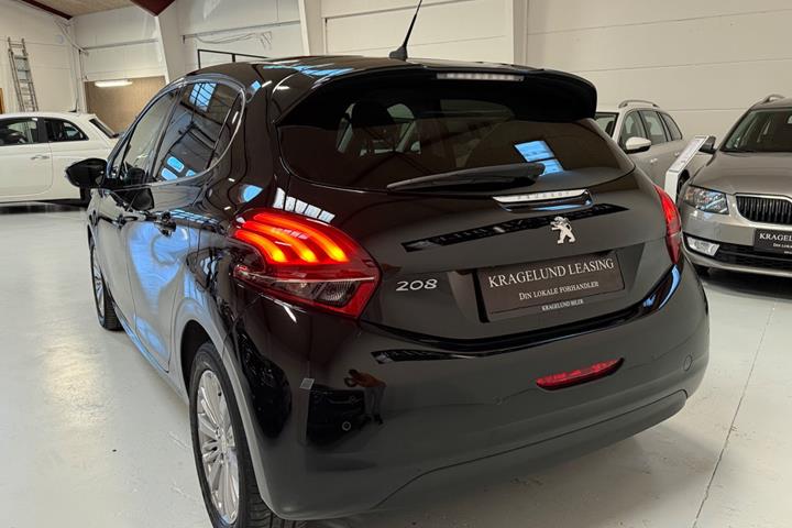 undefined Peugeot 208 fra 2018