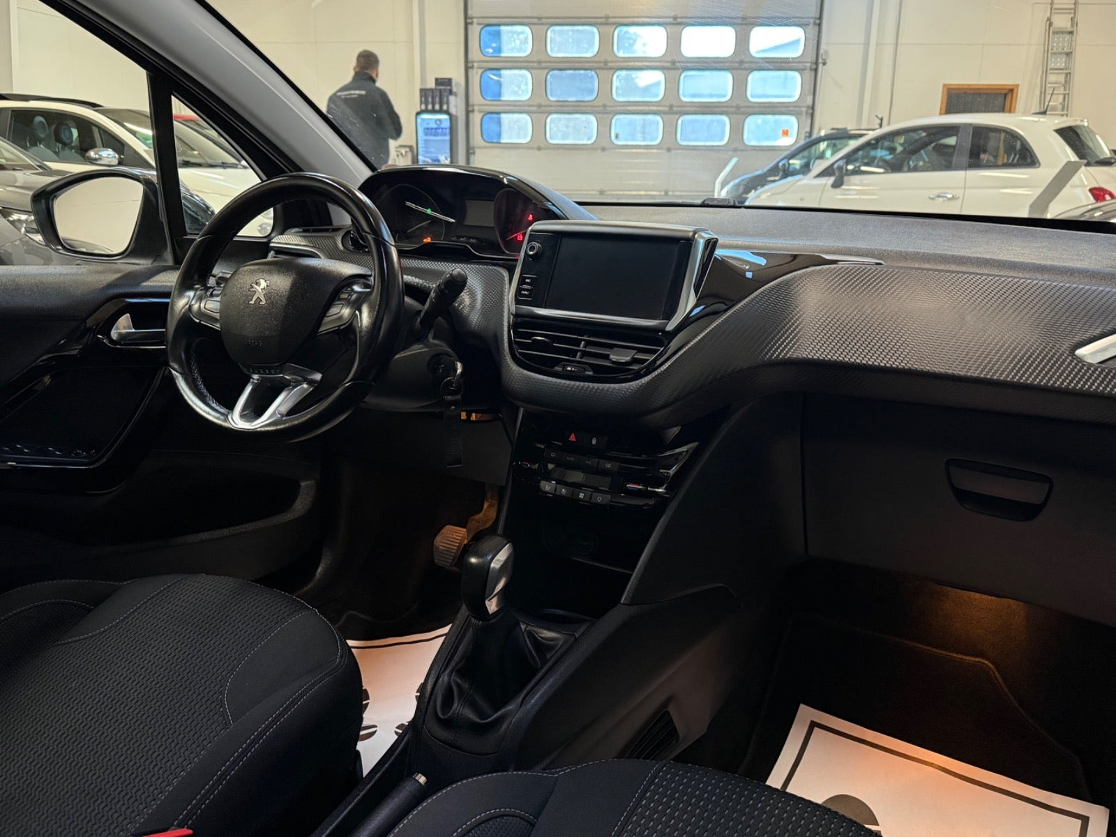 undefined Peugeot 208 fra 2018