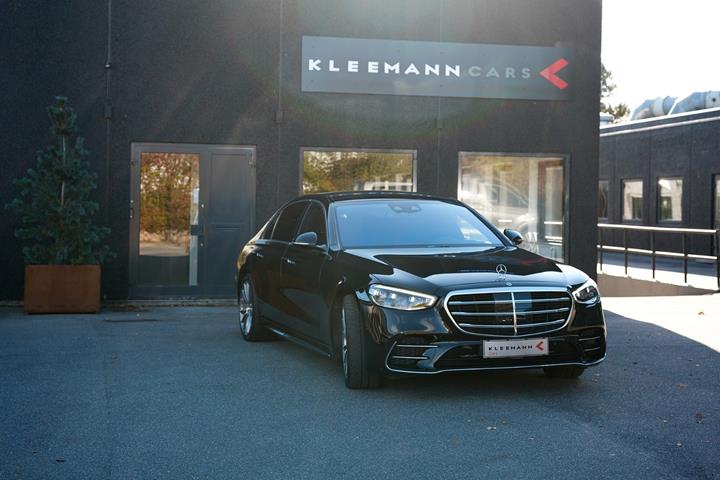 Sort Mercedes S580 e fra 2022