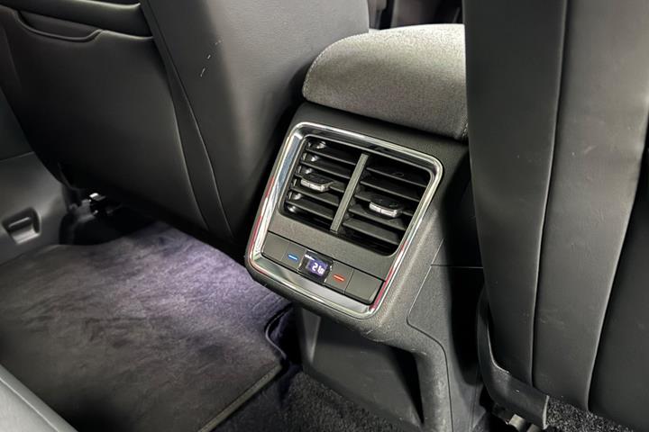 Sølv Skoda Enyaq fra 2023