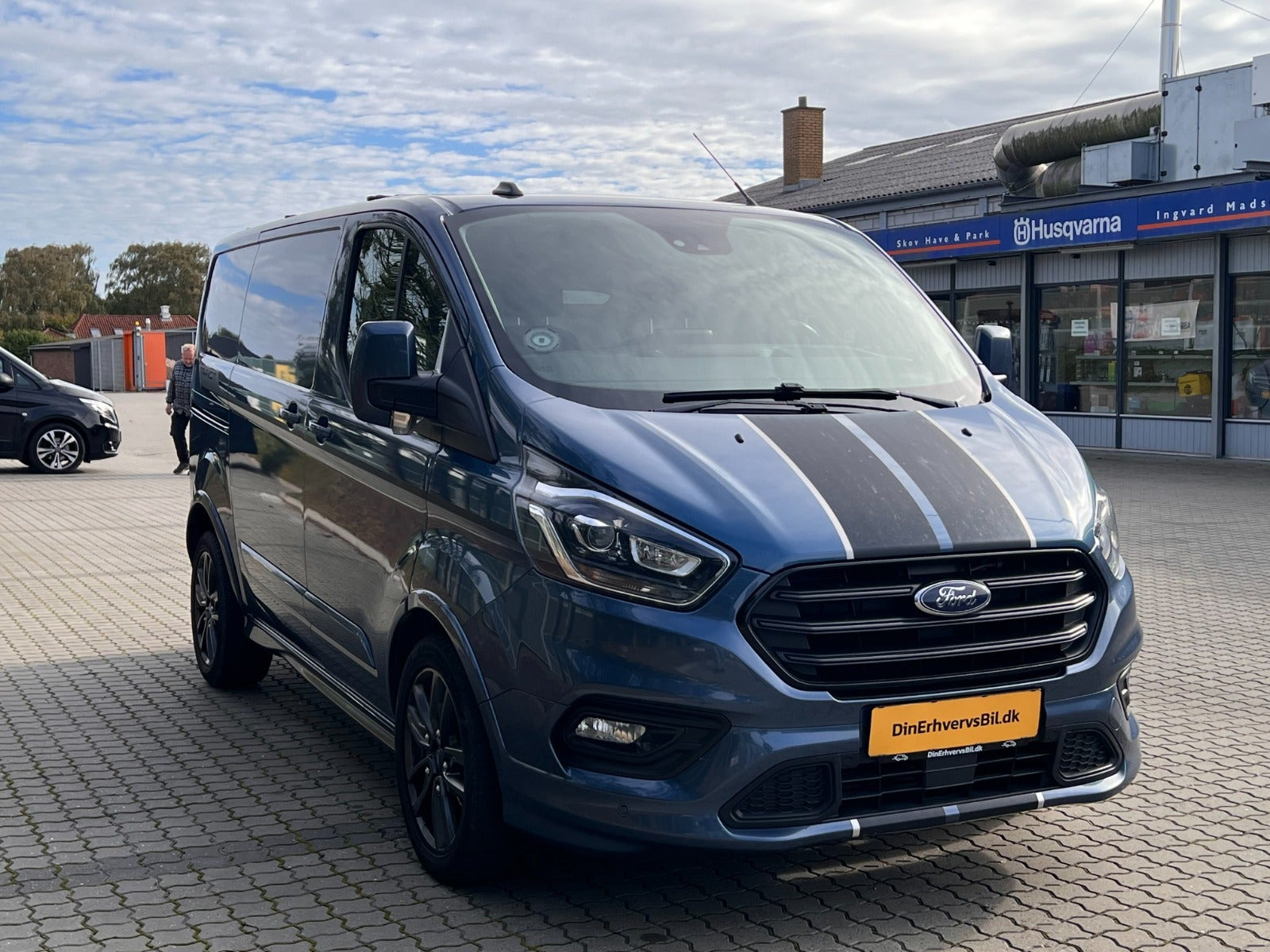 Blå Ford Transit Custom 320 L1 fra 2021