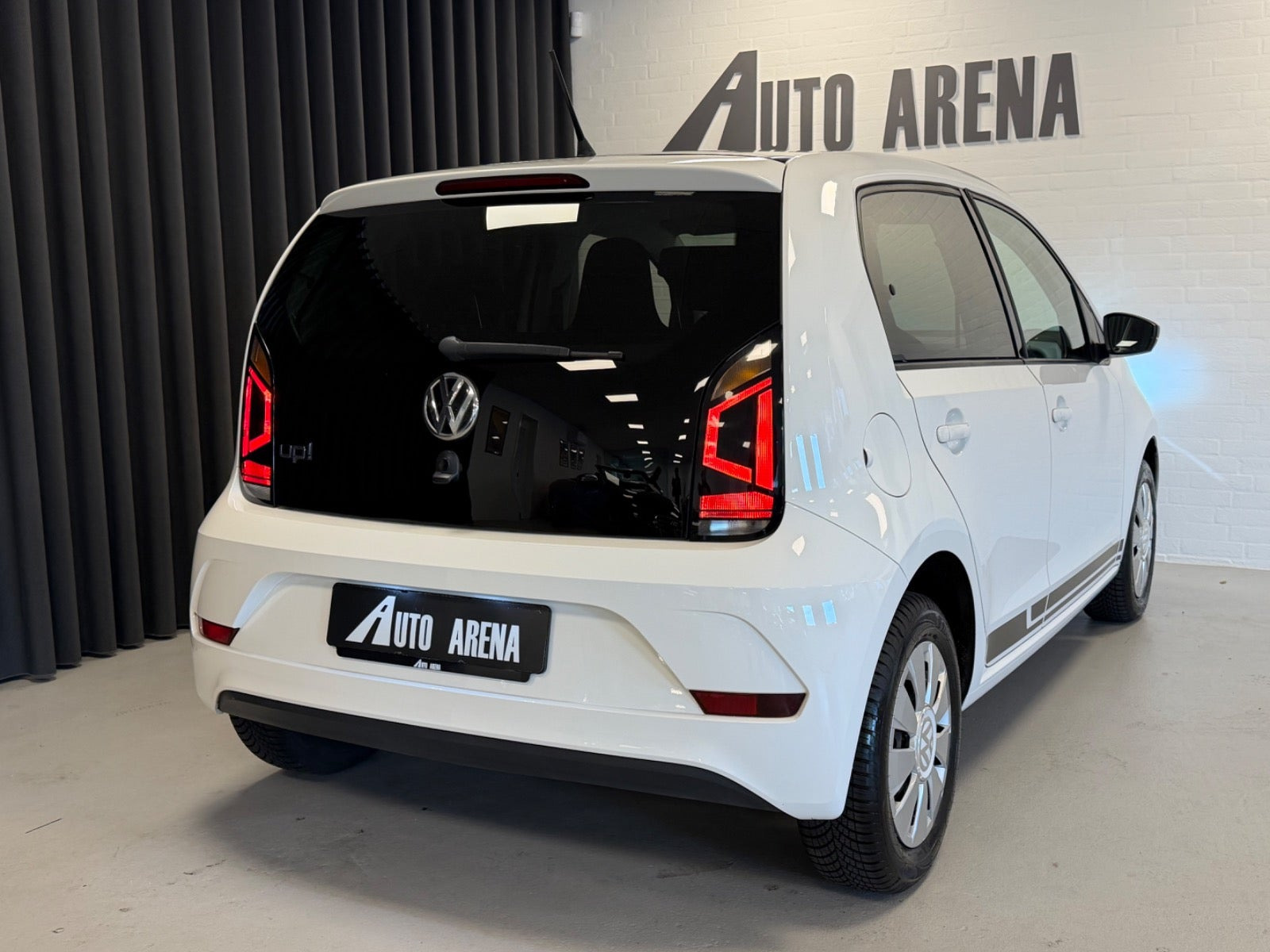 Hvid VW UP! fra 2018