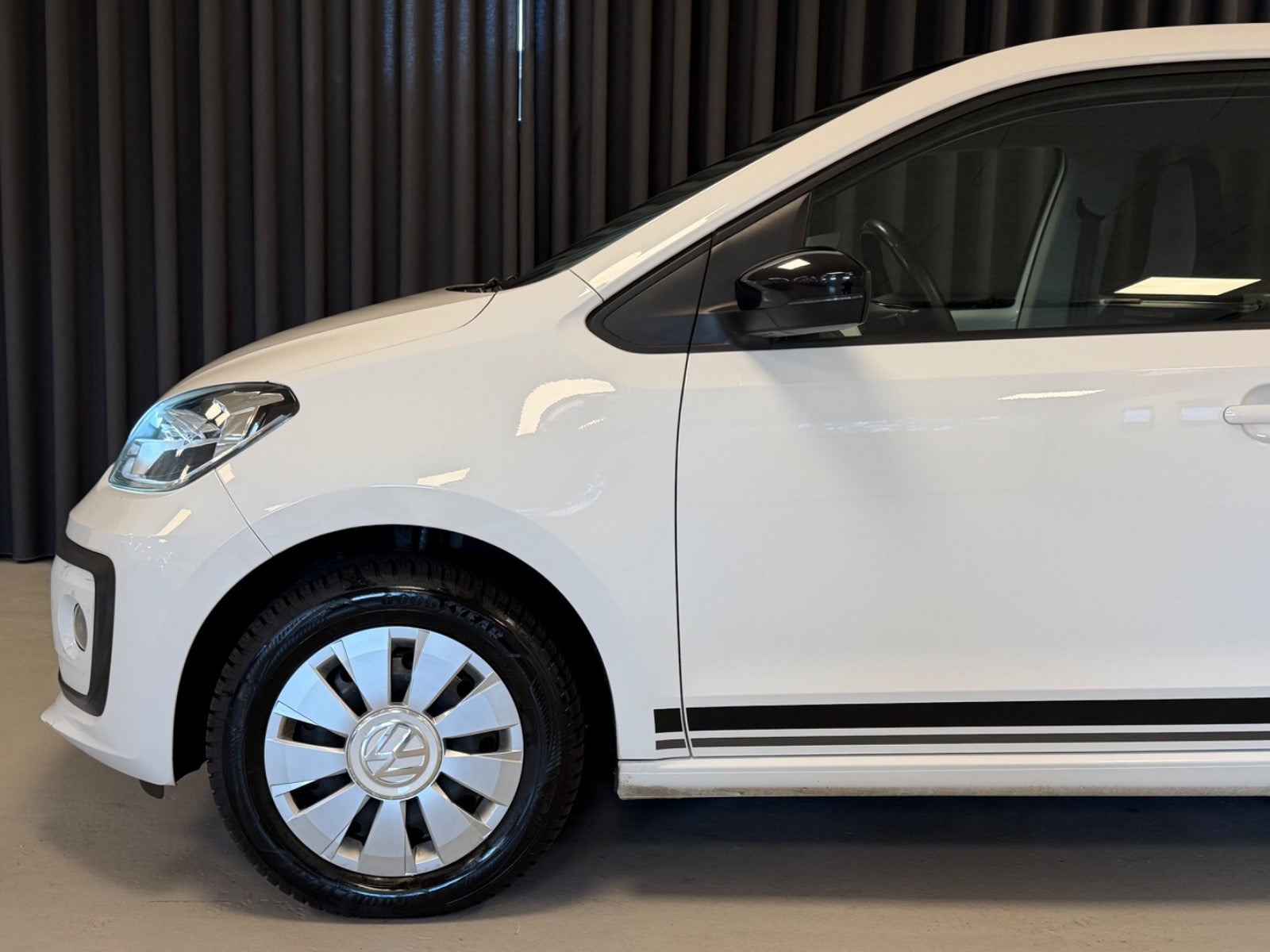 Hvid VW UP! fra 2018