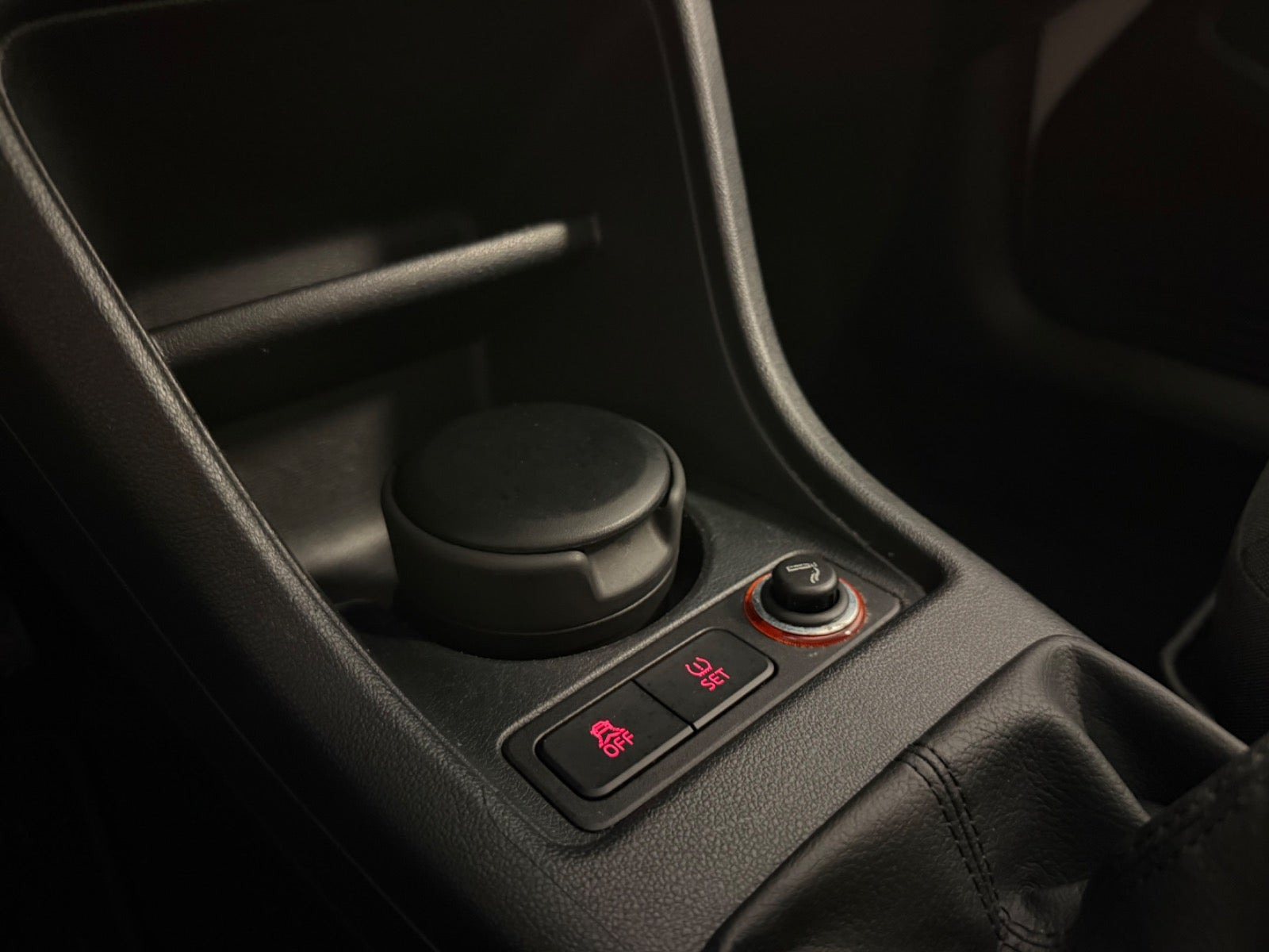 Hvid VW UP! fra 2018